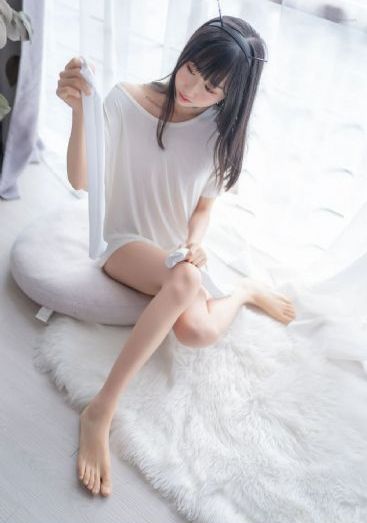 一边摸下边一边受不了了_HD高清完整版播放