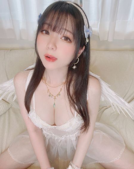 双乳的名词解释_中英字幕1080