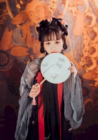 被陌生人在小巷啪到腿软h_DVD手机在线看