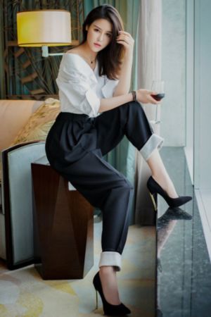 人妻丰满av中文久久不卡秒开_高清高清在线