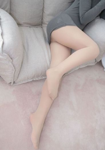 白丝老师用腿夹得我好爽_BDBD在线观看