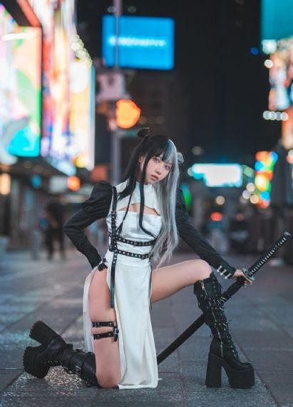 久久婷婷五月综合欲色扒_蓝光高清在线