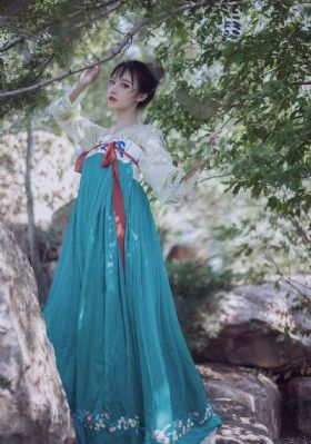 国产乱人伦偷精品视频麻豆_蓝光免费观看视频